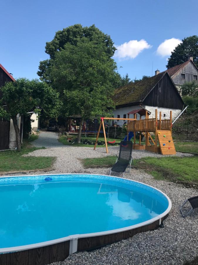 Chalupa V Kopci Vysoka Srbska Exterior photo